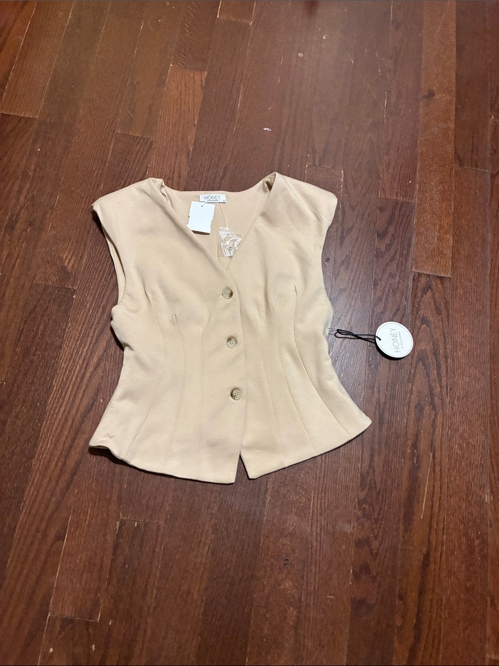 HONEY Beige Cap-Sleeve Button-Front Tunic Top